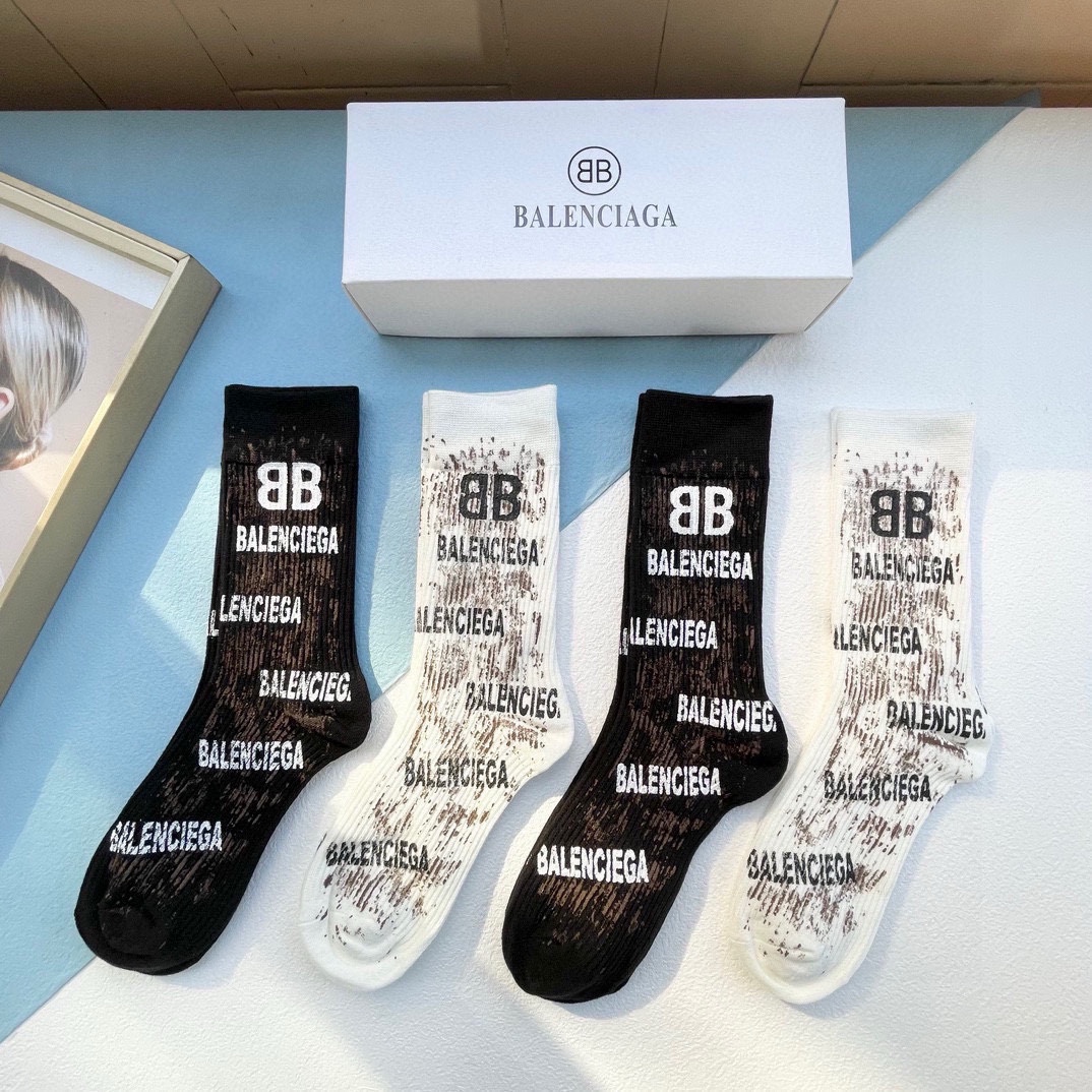 BALENCIAGA Â· High-Quality Premium High-Cut Socks