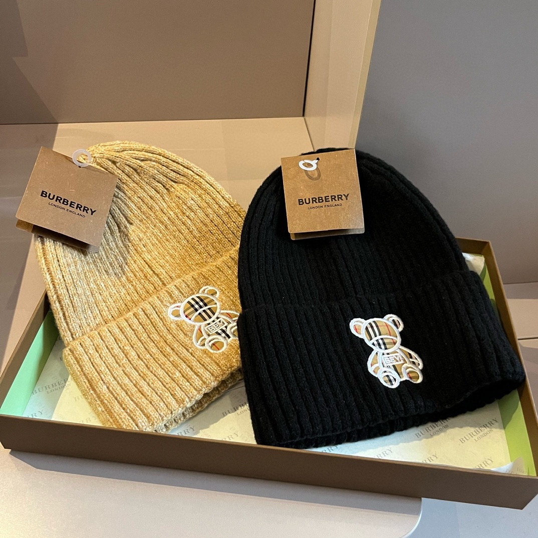 Burberry Bear Knitted Hat